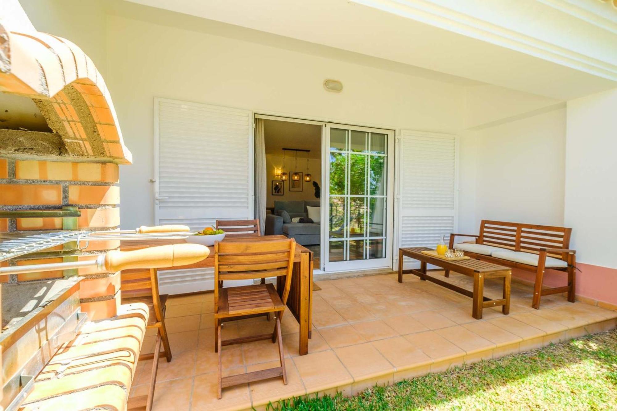 Baya - Great Family Complex With Communal Pool Ferienhaus Albufeira